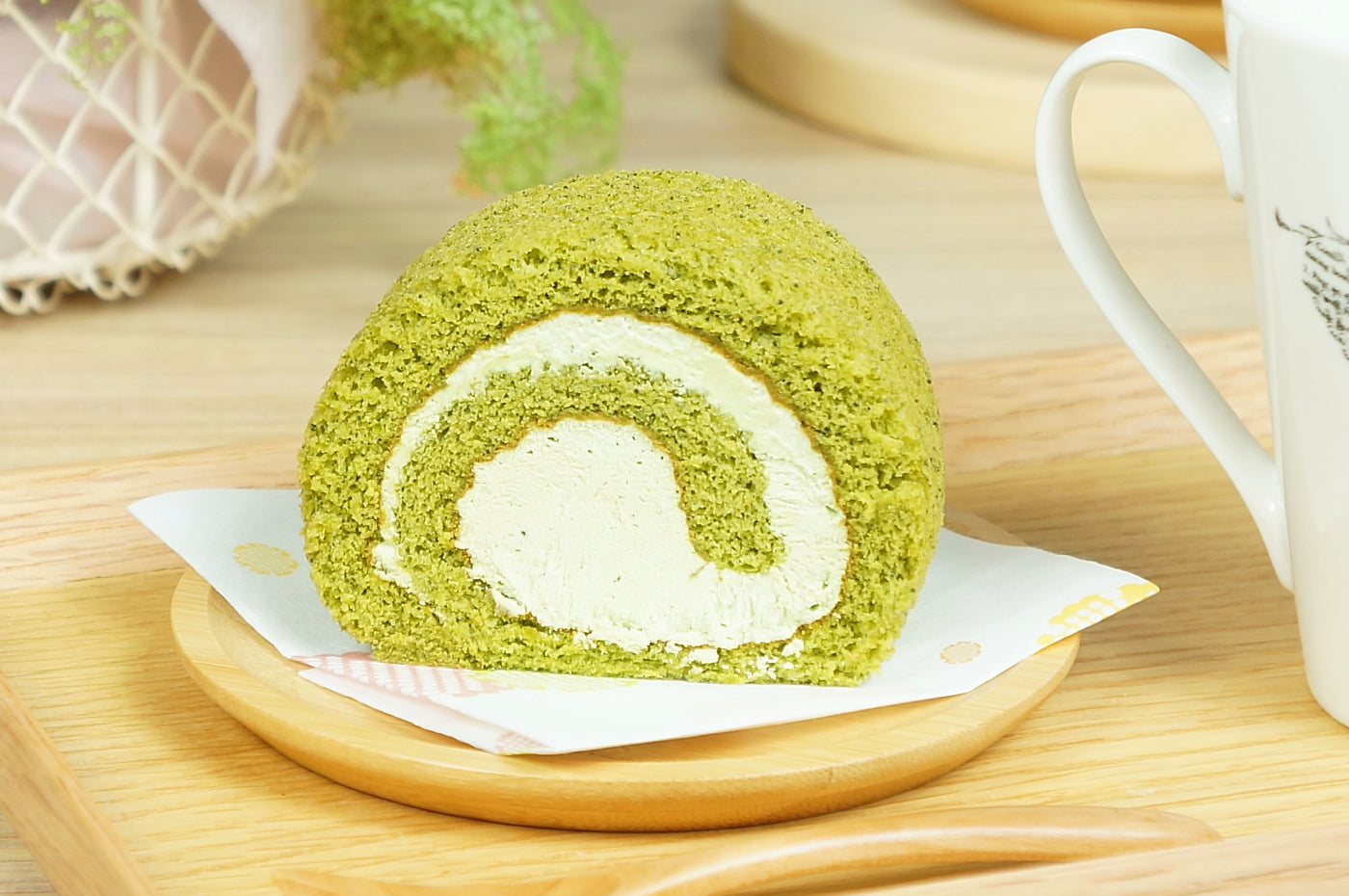 宇治抹茶ロールケーキ